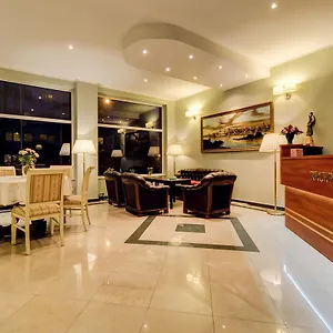 Plaza Bed and breakfast